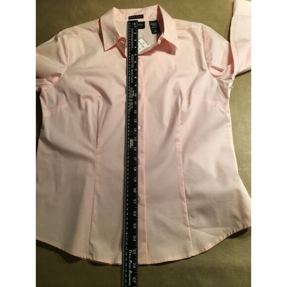 NEW YORK & COMPANY “City Stretch” Fitted STRETCH Blouse, PINK, NWT, Size L - Picture 7 of 8